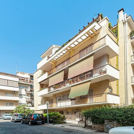 דירות St. Peter - Loft At 50M From Metro מראה חיצוני תמונה